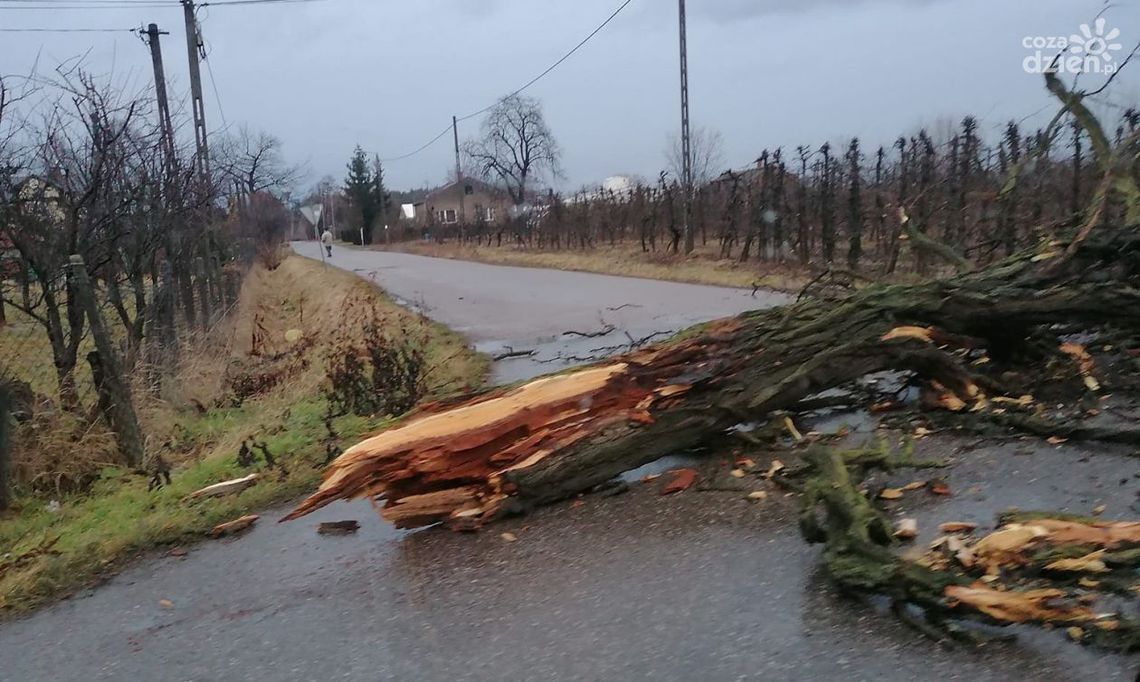 Niespokojna noc strażaków
