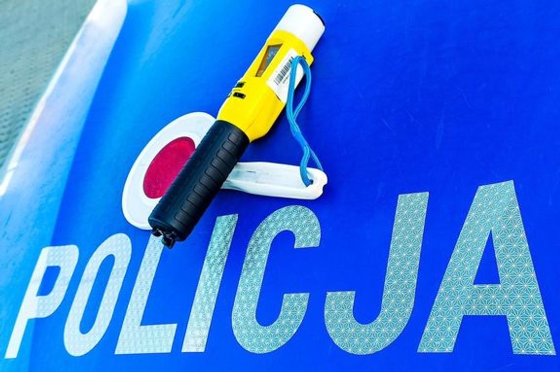 Nietrzeźwa kierująca spowodowała kolizję. W samochodzie przewoziła dzieci Nietrzeźwa kierująca spowodowała kolizję. W samochodzie przewoziła dzieci