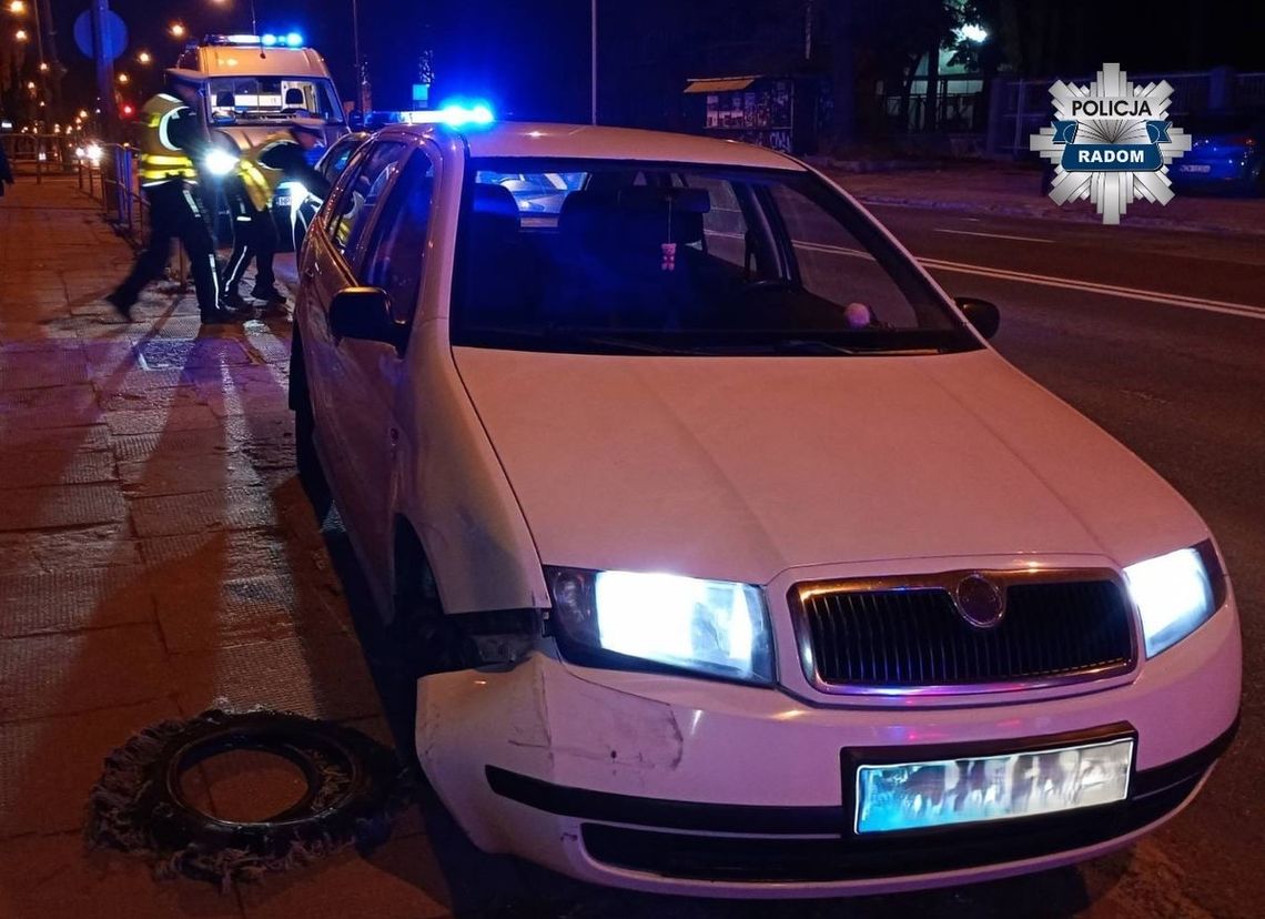 Nietrzeźwy kierowca z zakazem jazdy spowodował kolizje, brat znieważył policjantów