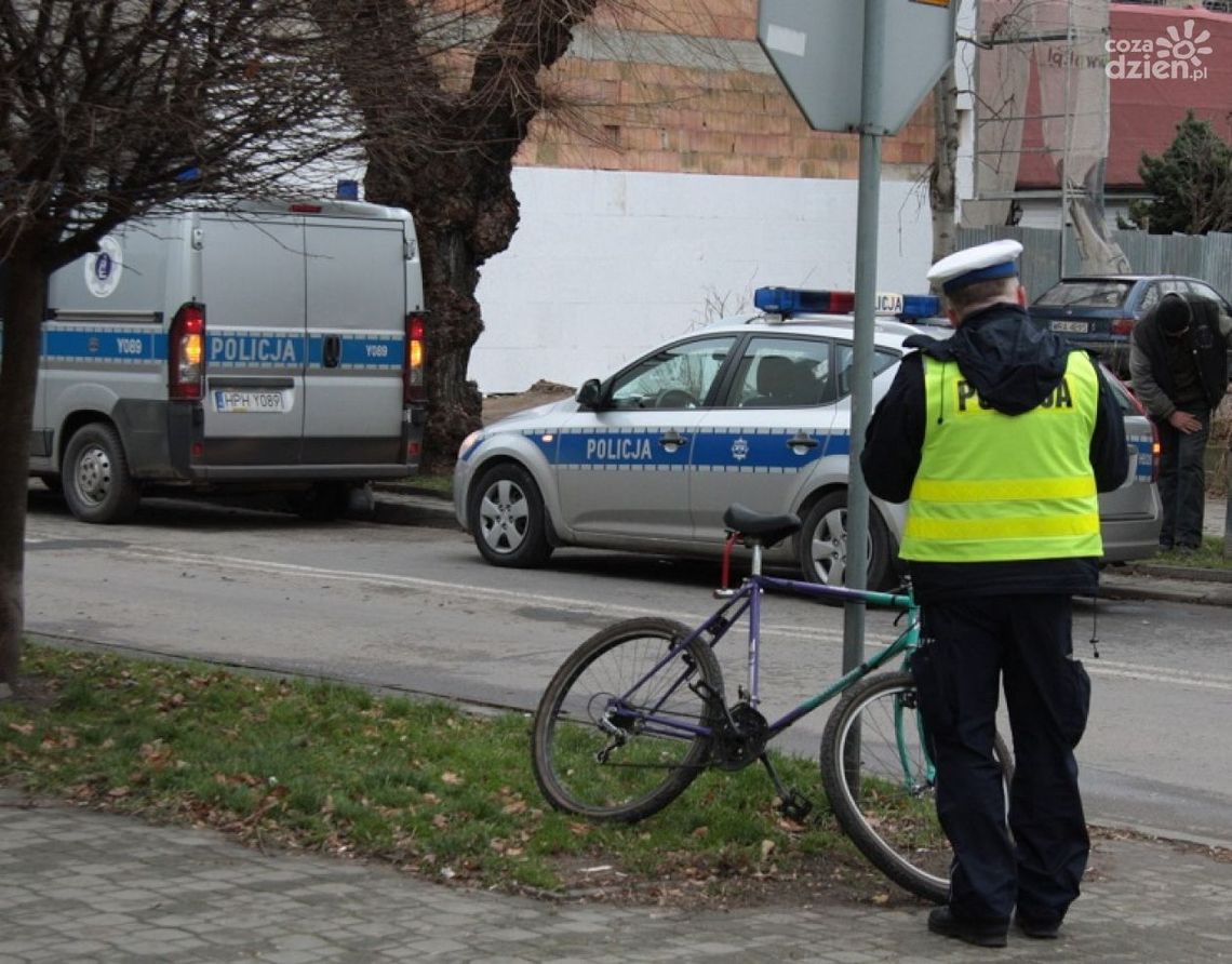 Nietrzeźwy rowerzysta spowodował kolizję Nietrzeźwy rowerzysta spowodował kolizję