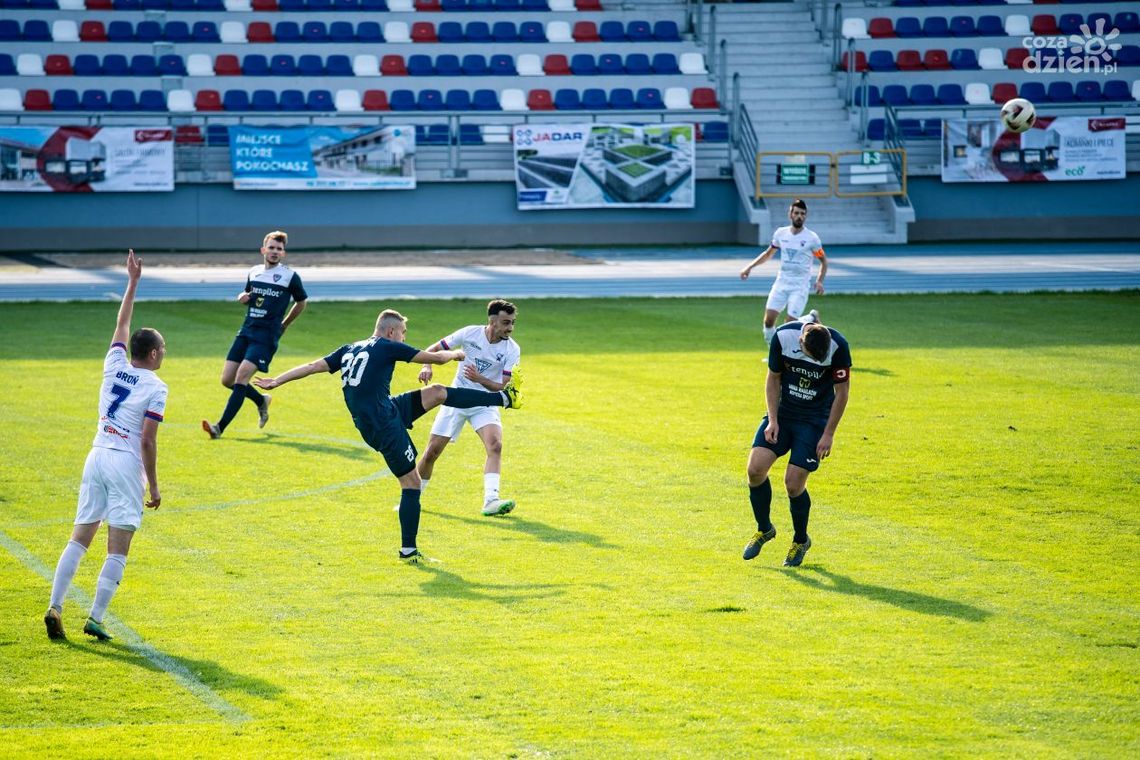 Niewygodny rywal piłkarzy radomskiej Broni Niewygodny rywal piłkarzy radomskiej Broni