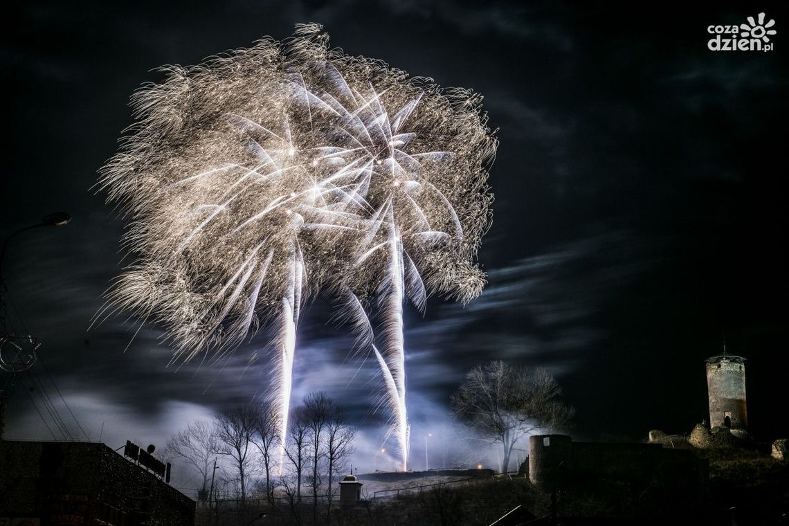 Niezwykły pokaz fajerwerków w Iłży [ZDJĘCIA, WIDEO]
