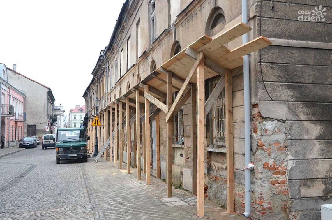 Nikt nie chce kupić Kamienicy Deskurów