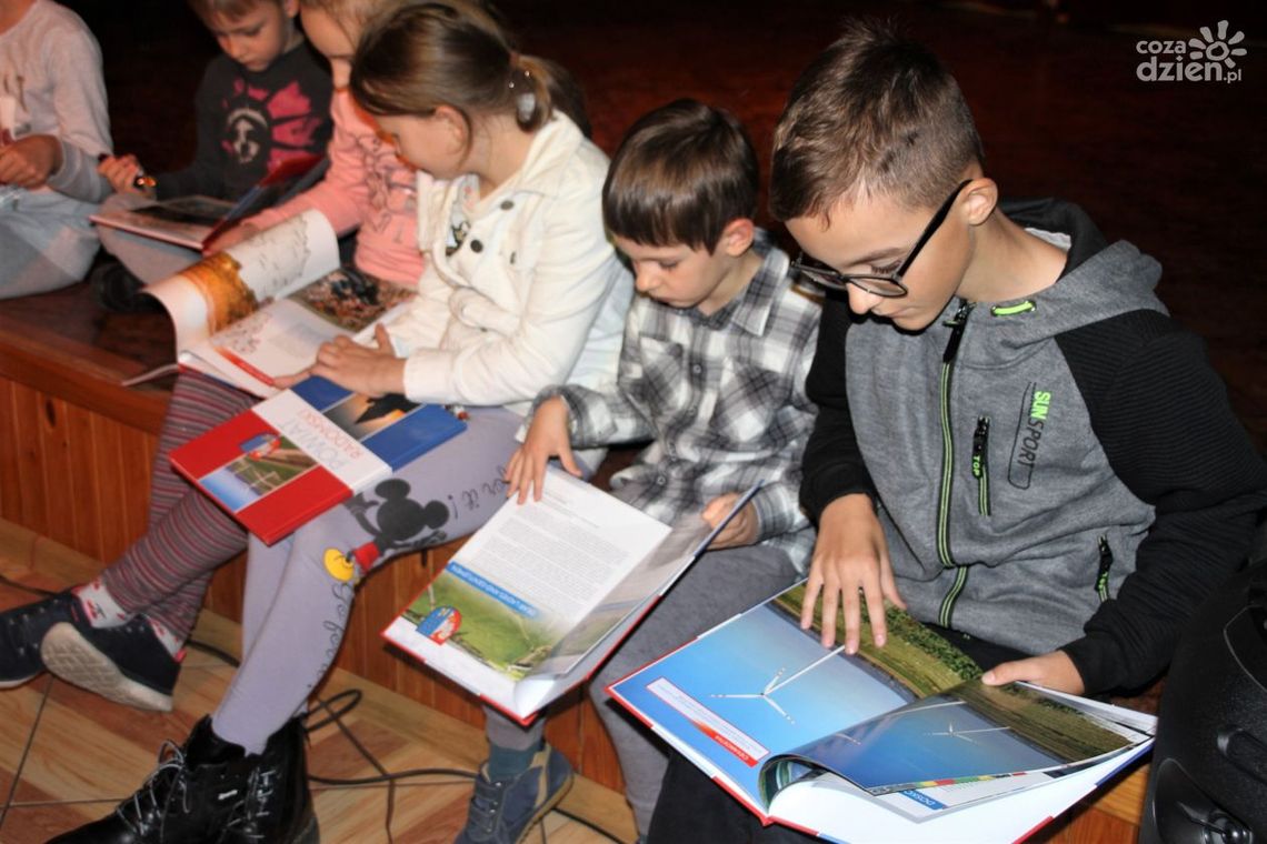 Noc Bibliotek w Wierzbicy. Były występy artystyczne 