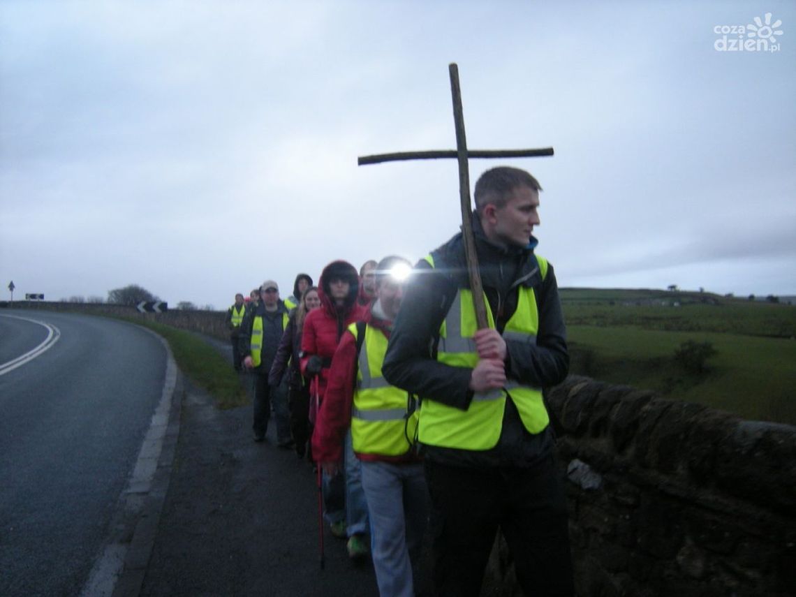 Nocna pielgrzymka do Błotnicy dla mężczyzn Nocna pielgrzymka do Błotnicy dla mężczyzn