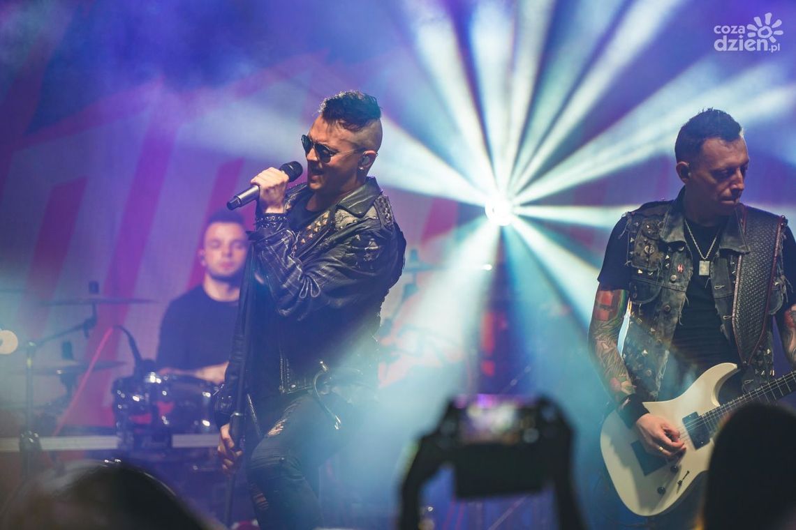 Nocny Kochanek zagrał na Zamku w Szydłowcu Nocny Kochanek zagrał na Zamku w Szydłowcu