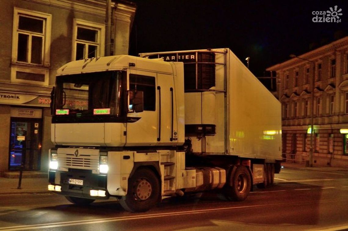 Nocny tranzyt przez centrum! Nocny tranzyt przez centrum!