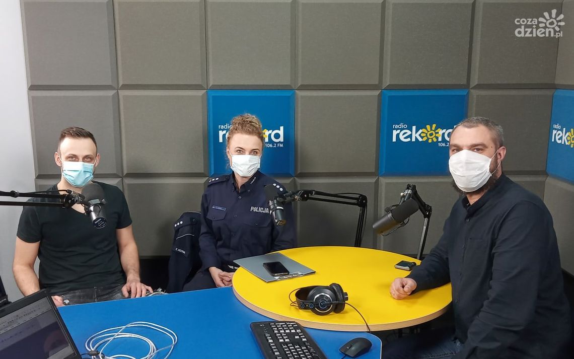 "Non Stop" myśl na drodze