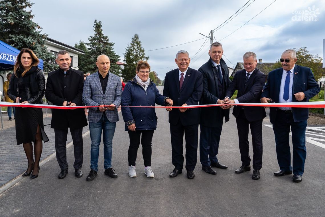 Nowa droga w Dąbrówce Nagórnej