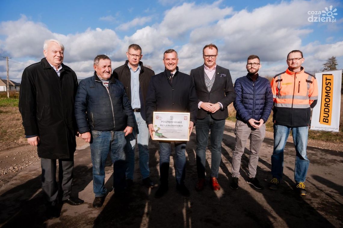 Nowa droga w Górnej Woli Nowa droga w Górnej Woli