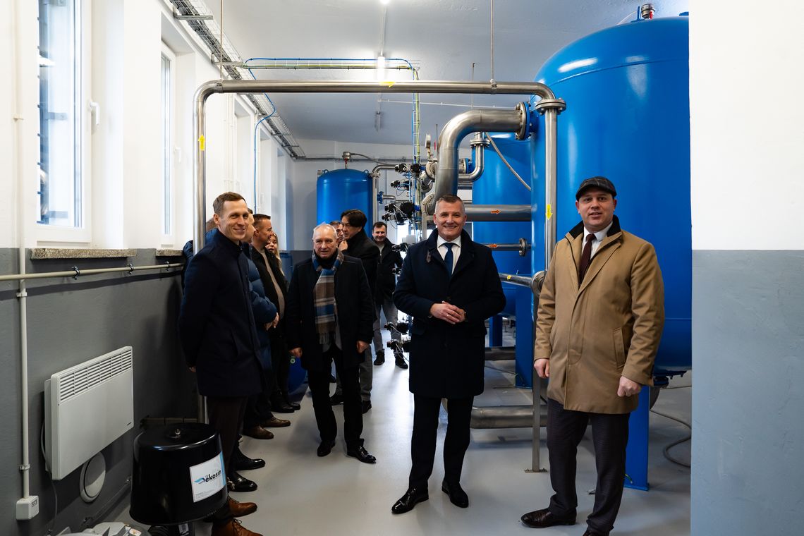 Nowe inwestycje w gminie Głowaczów. Dbają o jakość wody oraz bezpieczeństwo Stacja uzdatniania wody w gminie Głowaczów