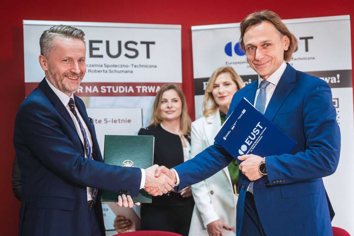 Nowe możliwości studentów prawa. Europejska Uczelnia Społeczno-Techniczna podpisała umowę partnerską z Okręgową Izbą Adwokacką