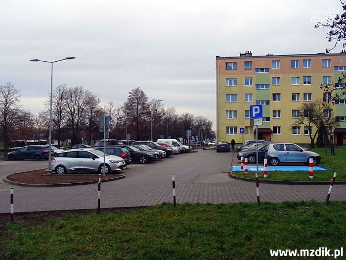 Nowe parkingi przy Maratońskiej Nowe parkingi przy Maratońskiej