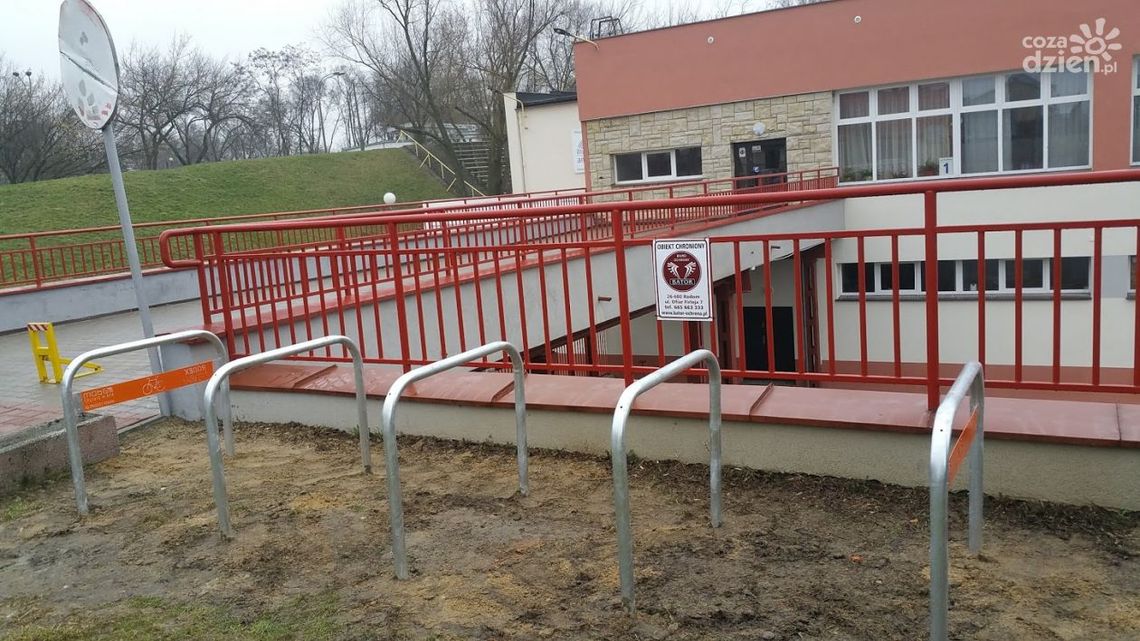 Nowe stojaki rowerowe