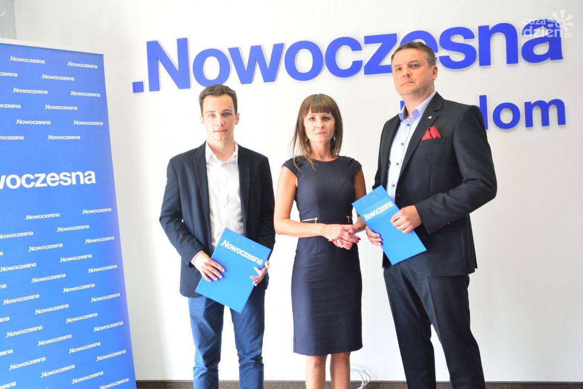 Nowoczesna: PiS przeprowadza zamach stanu