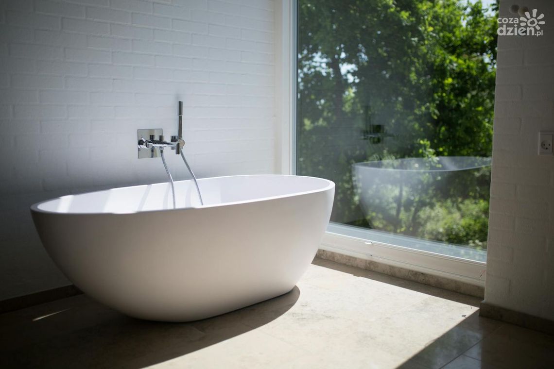 Nowoczesna wanna wolnostojąca