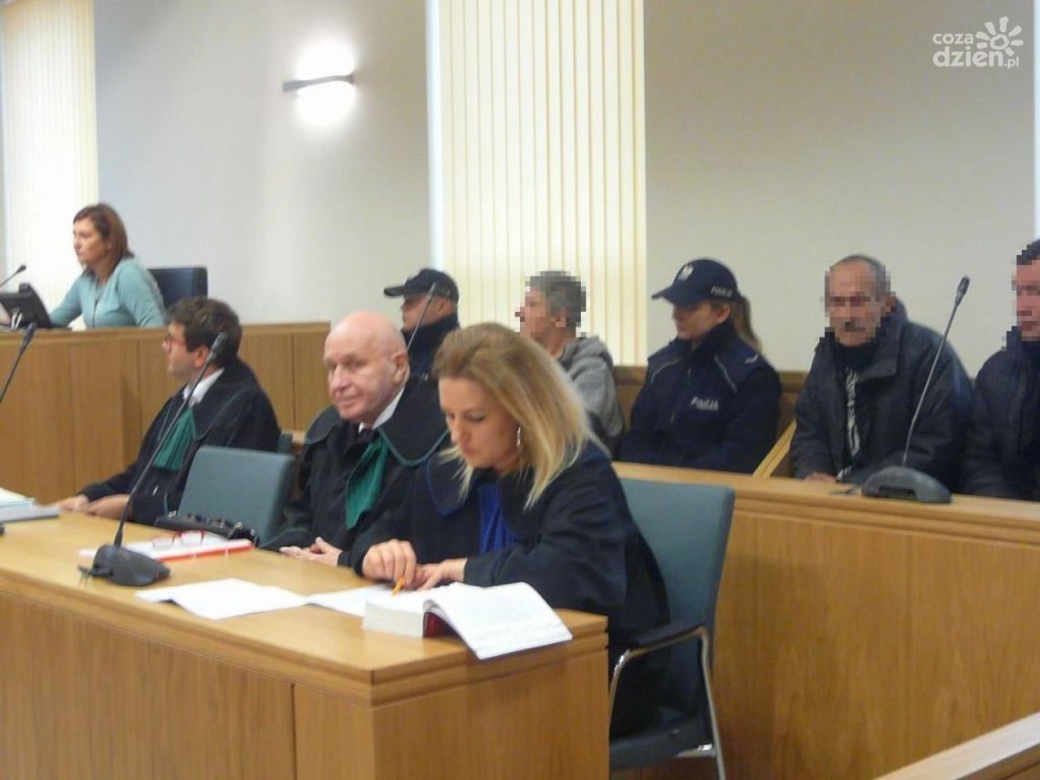 Noworodek w wiadrze. Babka skazana