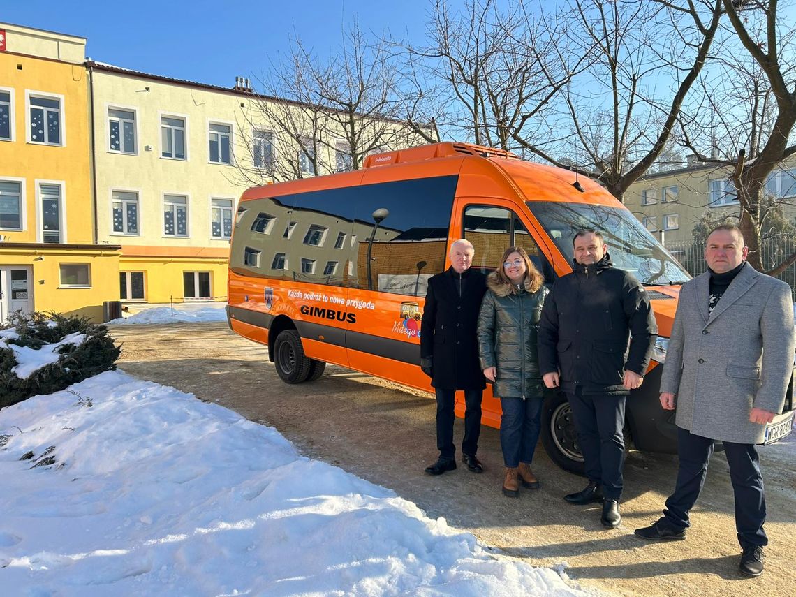 Nowy autobus dla dzieci z Gminy Mogielnica
