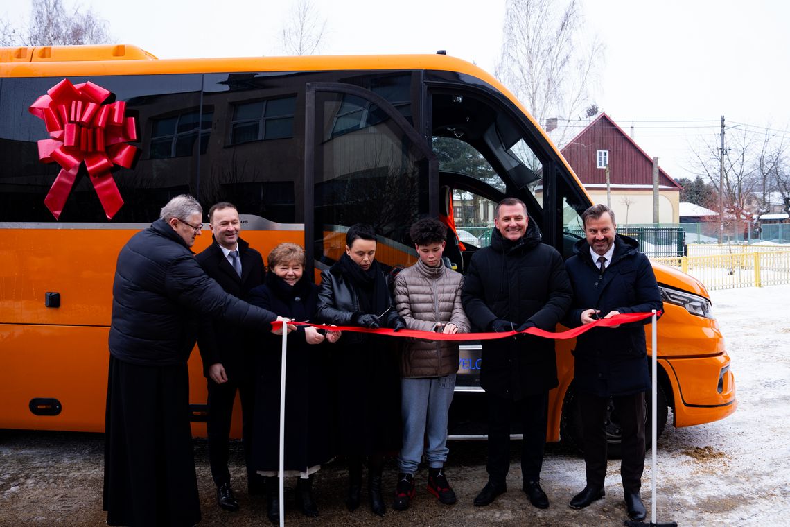 Autobus w gminie Rusinów