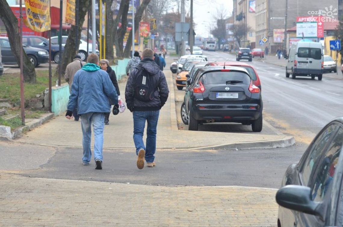 Nowy chodnik i zatoki parkingowe już gotowe!