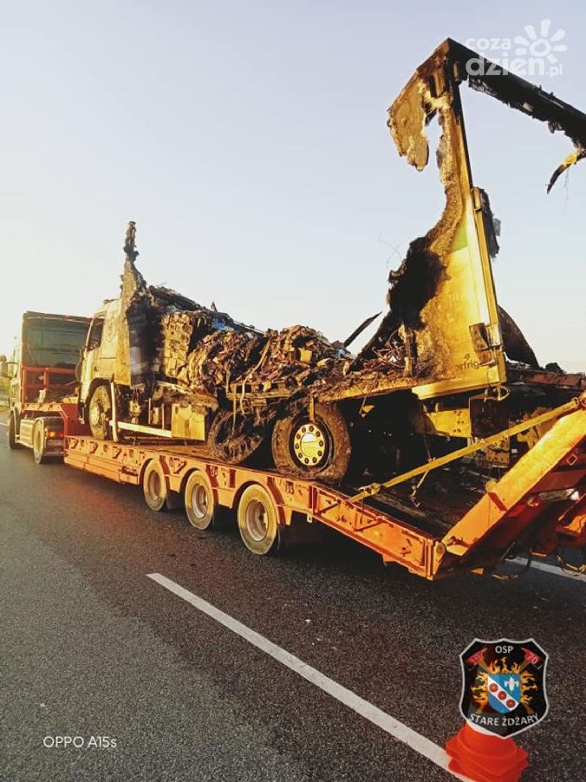 Nowy Gózd. Pożar ciężarówki z nabiałem Nowy Gózd. Pożar ciężarówki z nabiałem