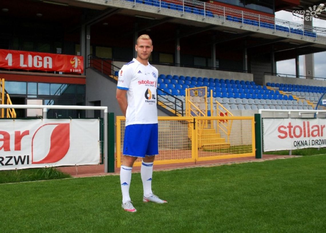 Nowy piłkarz testowany w Broni Nowy piłkarz testowany w Broni