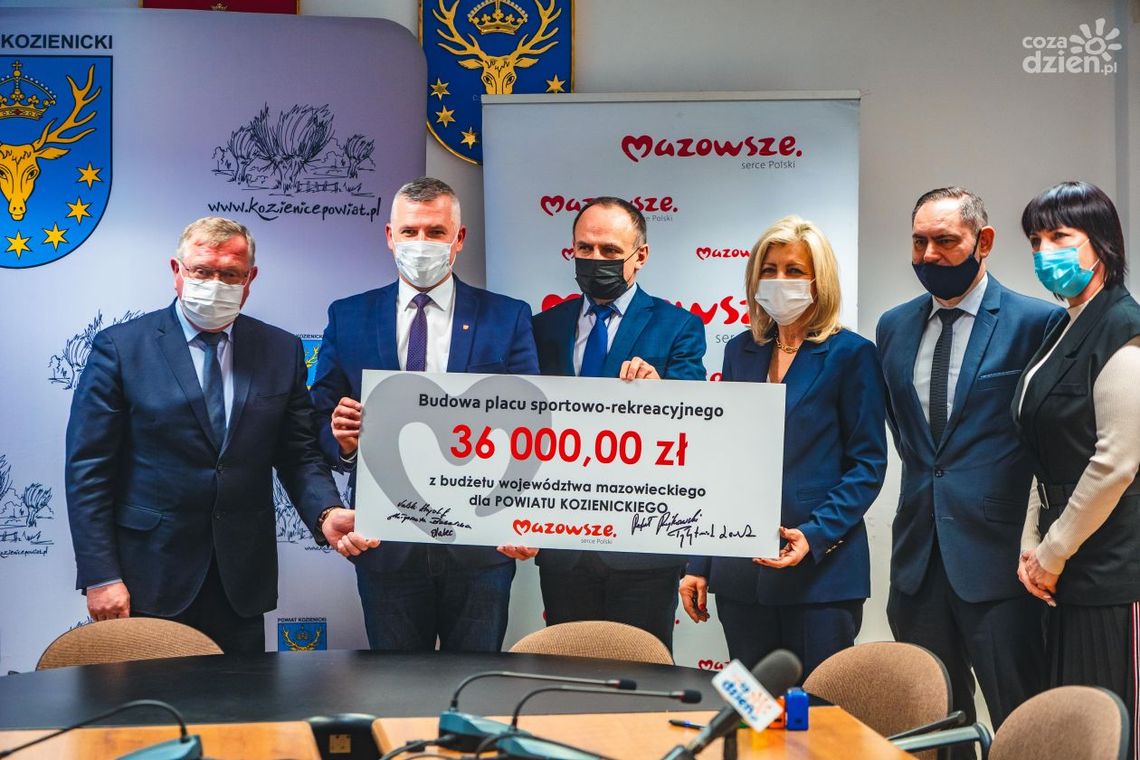 Nowy plac sportowo-rekreacyjny w Kozienicach Nowy plac sportowo-rekreacyjny w Kozienicach