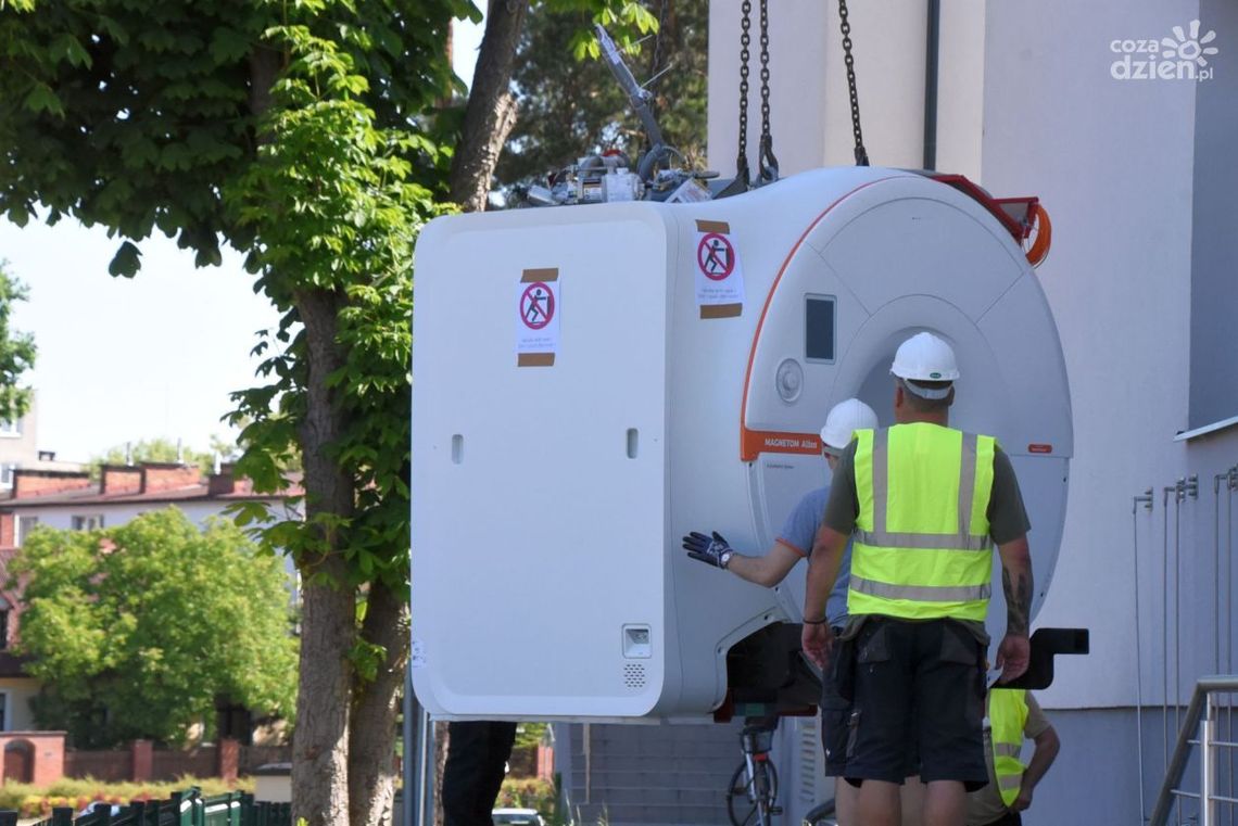 Nowy rezonans magnetyczny trafił do szpitala powiatowego w Pionkach