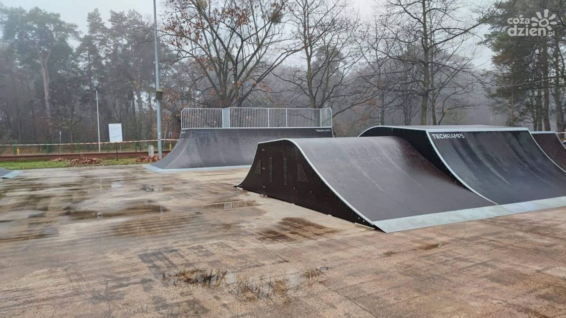 Nowy skatepark w Kozienicach już gotowy Nowy skatepark w Kozienicach już gotowy