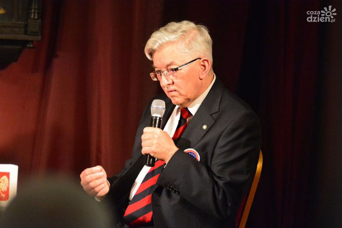 O Konstytucji, trybunale i prawach obywateli