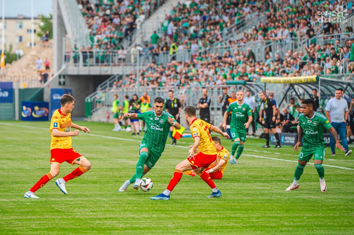 O krok od niespodzianki! Radomiak Radom po szalonym meczu przegrywa z Jagiellonią Białystok