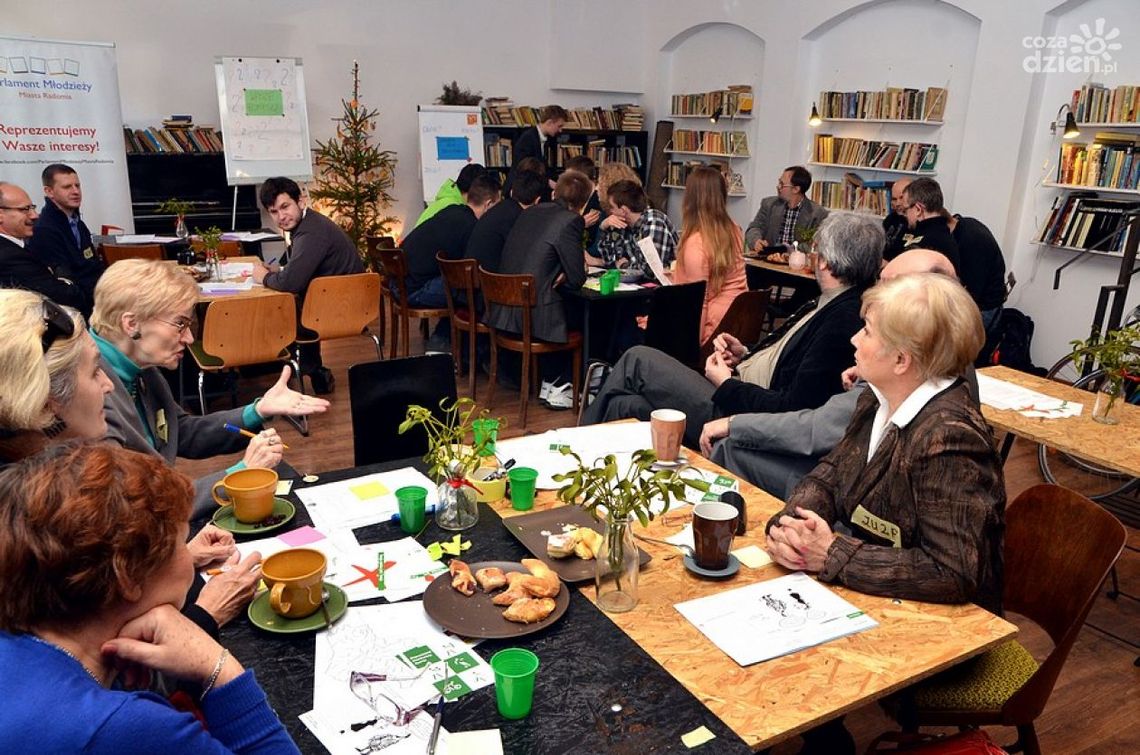 O seniorach i płatnych lekcjach w Kawiarni Obywatelskiej O seniorach i płatnych lekcjach w Kawiarni Obywatelskiej