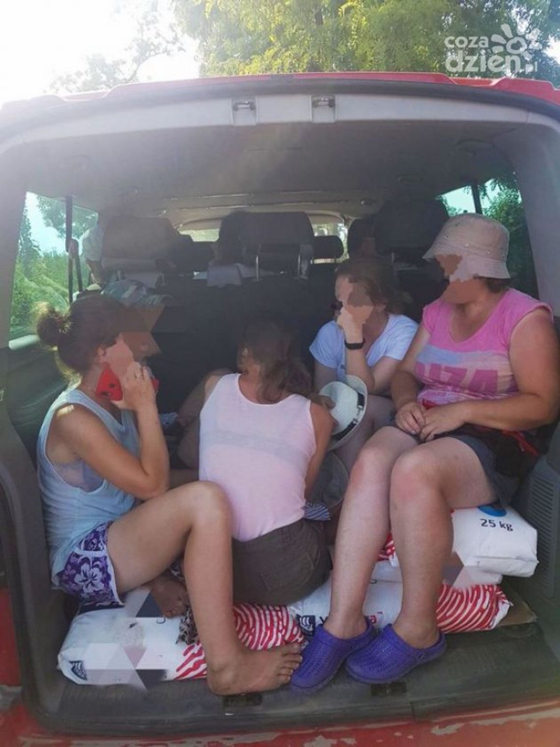 O siedmiu pasażerów za dużo O siedmiu pasażerów za dużo