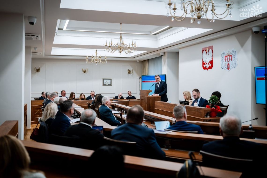 O strefie płatnego parkowania i budżecie. W poniedziałek sesja Rady Miejskiej w Radomiu