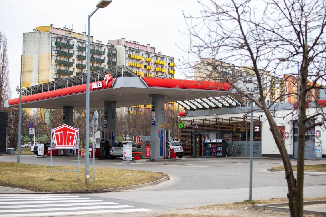 Obajtek zapowiada kolejną obniżkę cen paliw Obajtek zapowiada kolejną obniżkę cen paliw