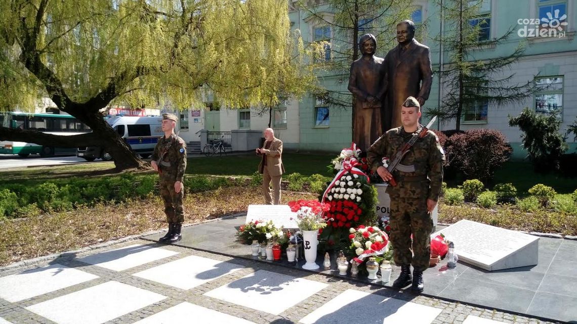 Obchody 7. rocznicy katastrofy smoleńskiej Obchody 7. rocznicy katastrofy smoleńskiej