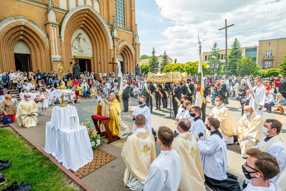 Objazdy i utrudnienia podczas procesji