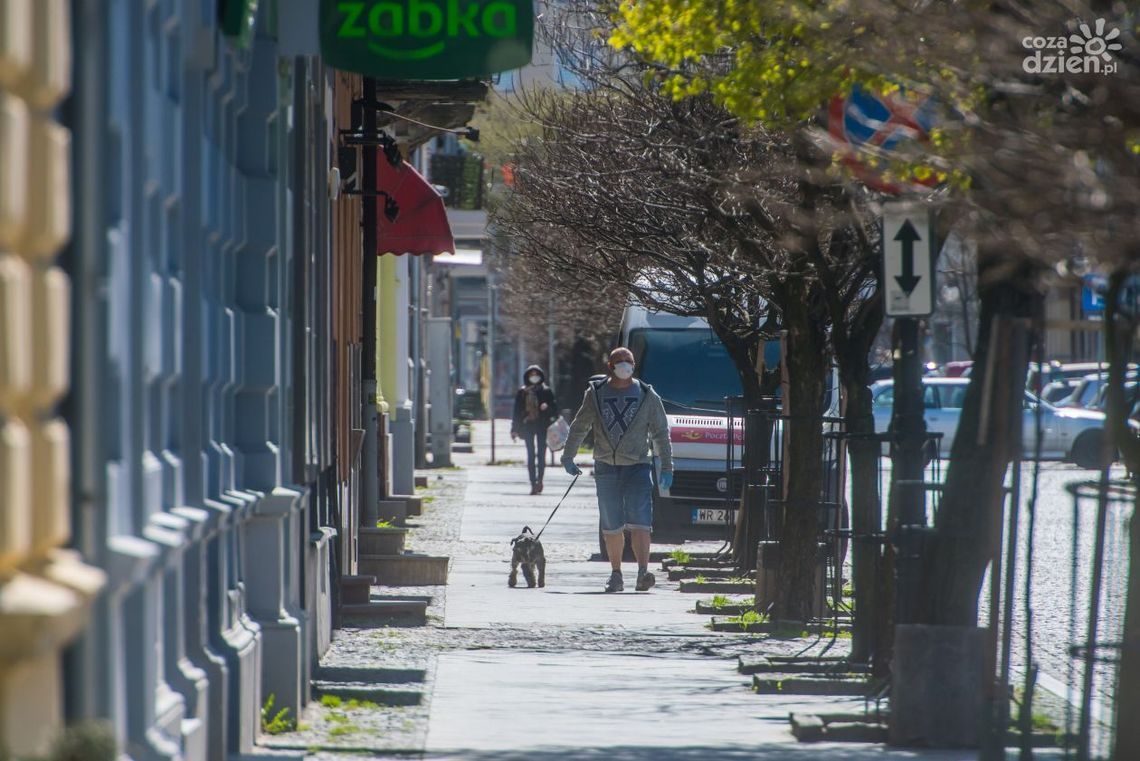 Obostrzenia przedłużone do 18 kwietnia 