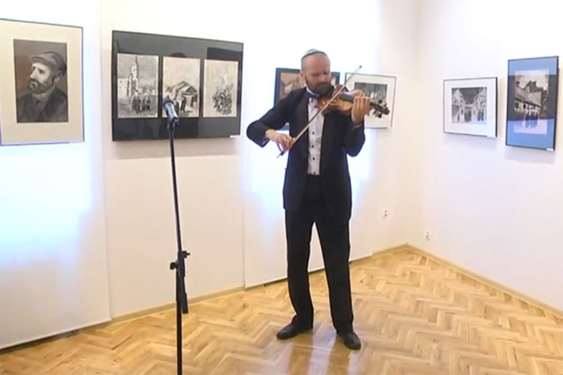 Obrazy przeszłości w Resursie