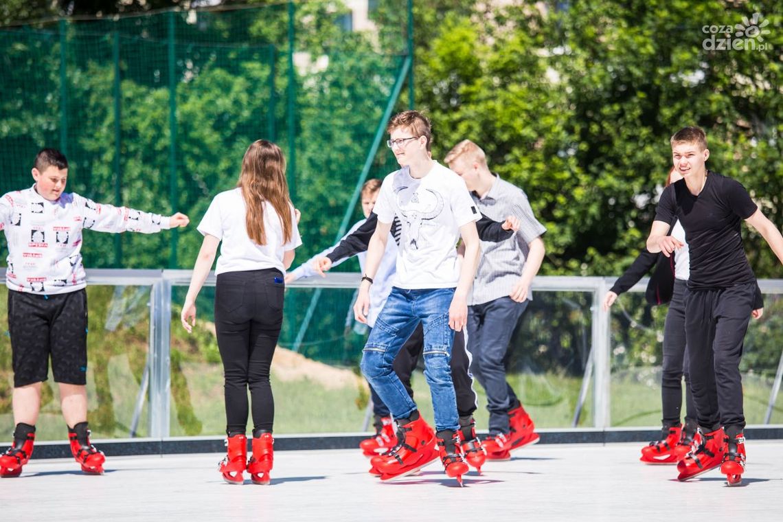 Od soboty każdy będzie mógł jeździć na łyżwach Od soboty każdy będzie mógł jeździć na łyżwach