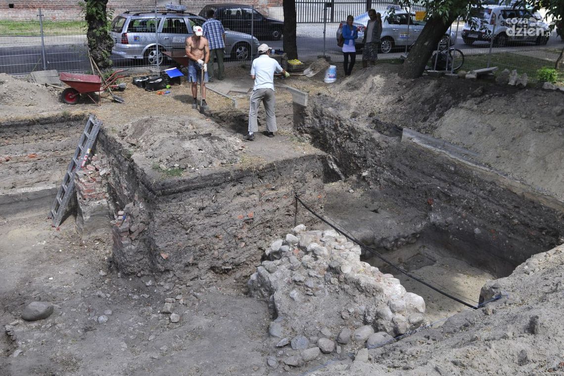 Odnaleźli fragmenty średniowiecznej baszty