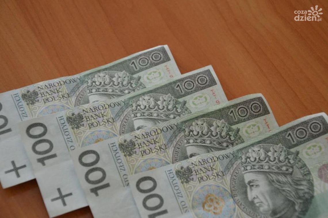 Odpracowują zaległy czynsz. Za 12 zł/h