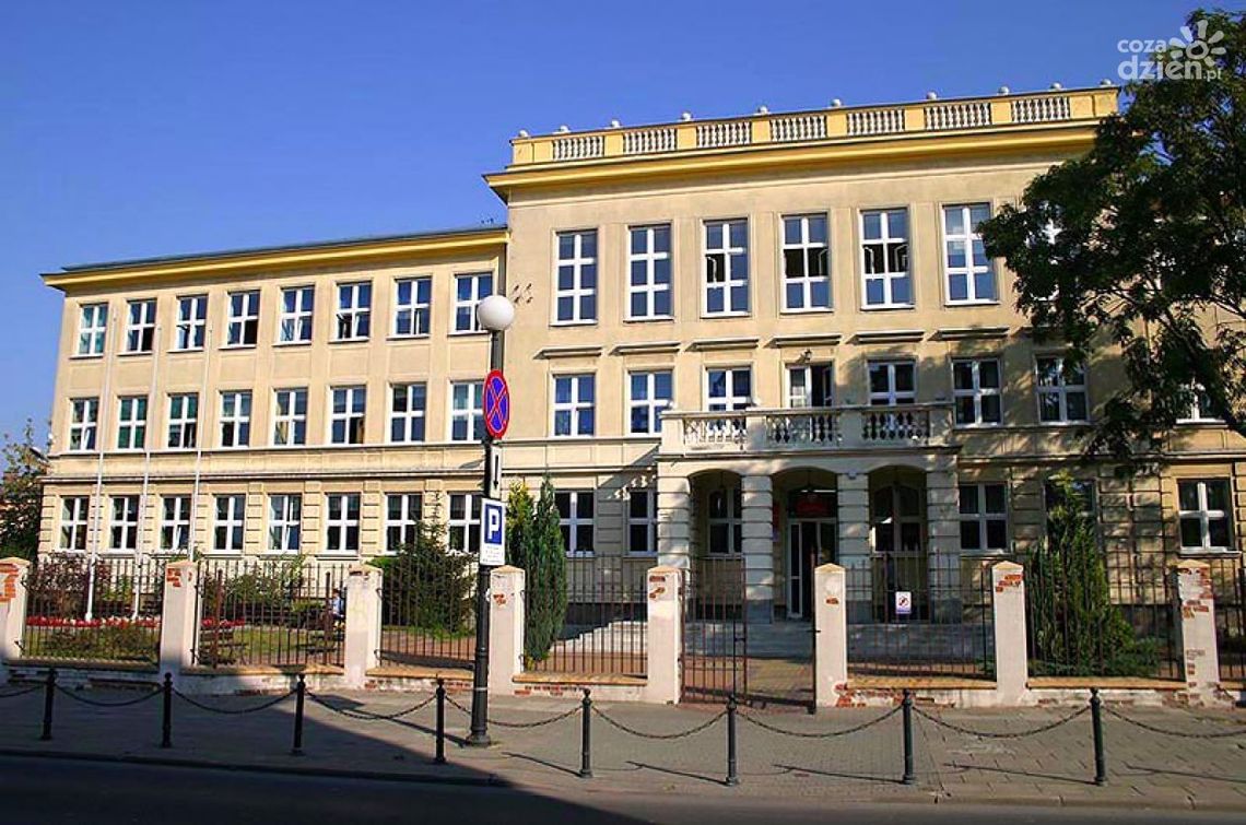 Ogromny sukces uczniów „Kochanowskiego" Ogromny sukces uczniów „Kochanowskiego"