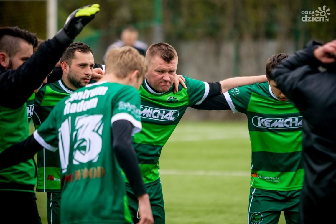 Okręgówka. Radomskie kluby kontra dół tabeli