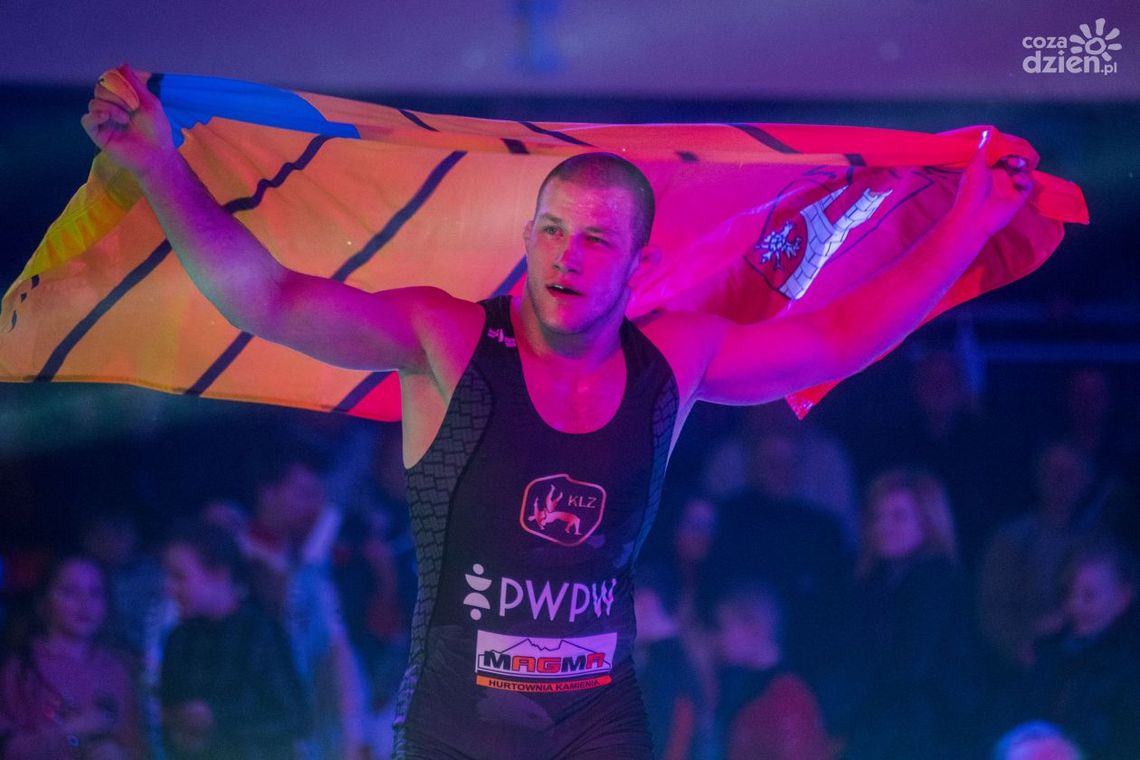 Olimpijczyk zdominował zapaśnicze mistrzostwa