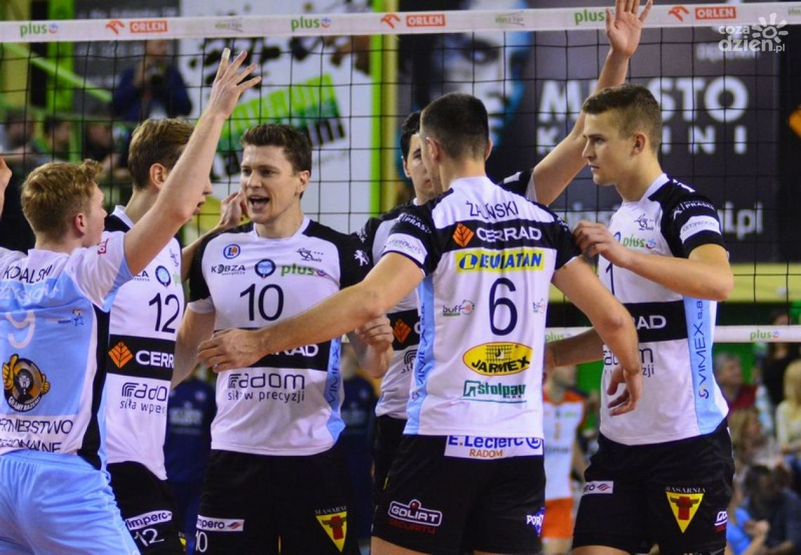 Olsztyn na drodze Cerrad Czarnych Olsztyn na drodze Cerrad Czarnych