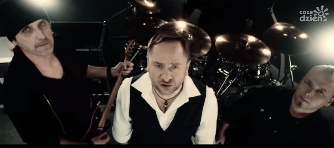 "Omen". Zobaczcie najnowszy klip! [WIDEO]