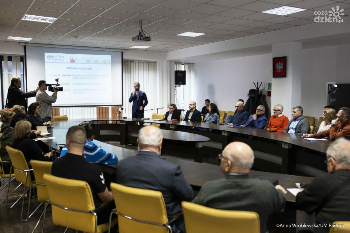 Organizacje pozarządowe i kluby sportowe czekają na decyzję w sprawie budżetu