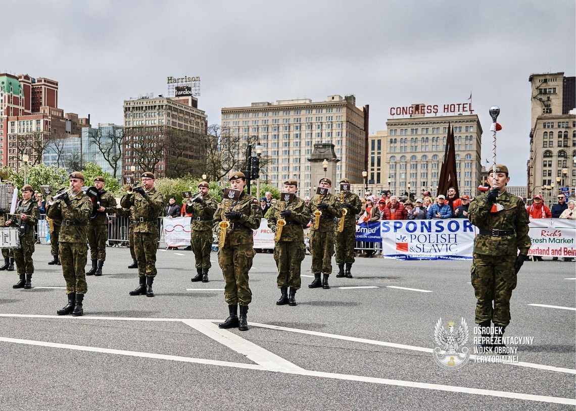Orkiestra Reprezentacyjna WOT w Chicago: Muzyczny Ambasador Polski