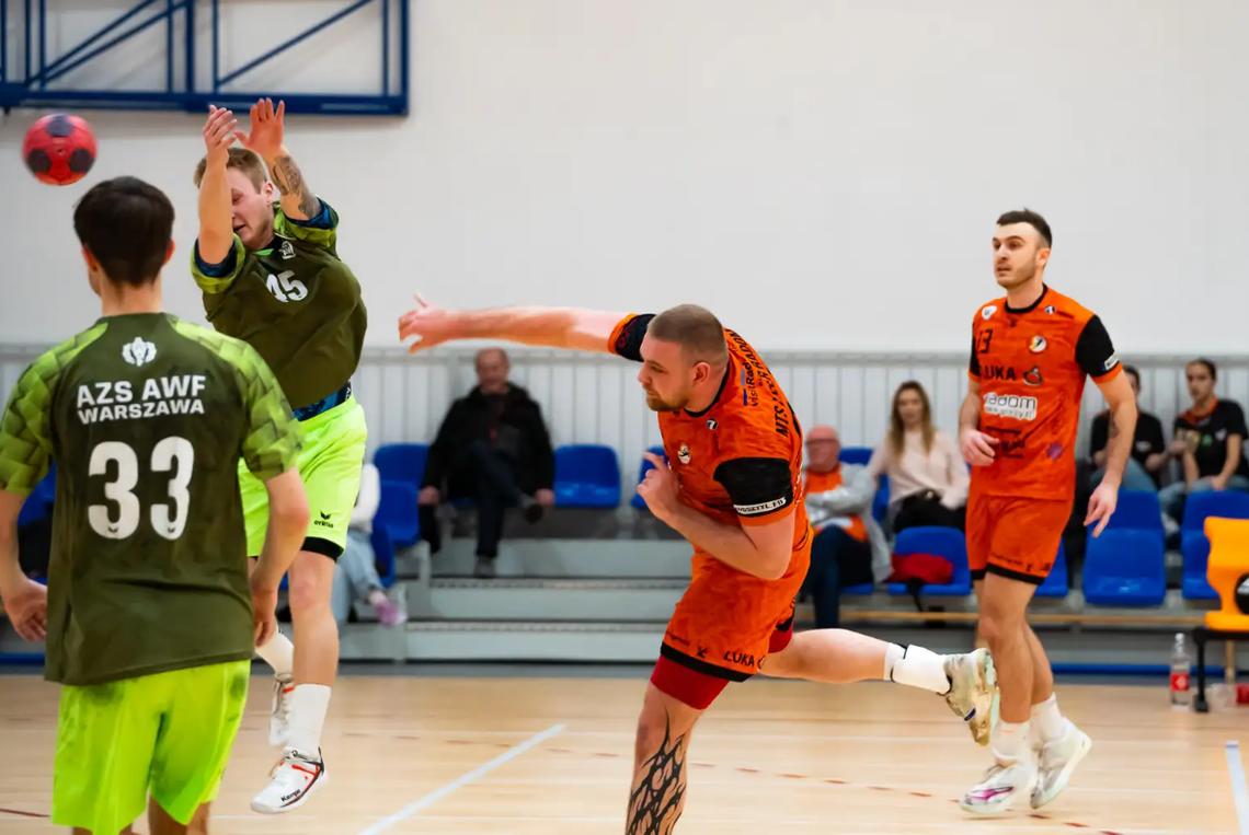 Orlęta rozbiły Podlasie, Lider urwał Płockowi punkt w końcówce